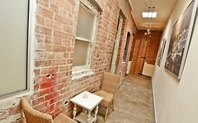 Indulge Apartments - Eighth